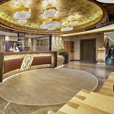 Berghof Crystal & Sports 턱스