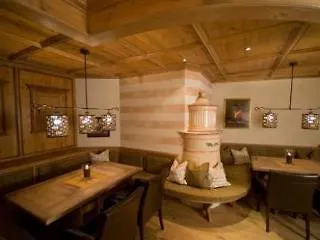 Berghof Crystal & Sports