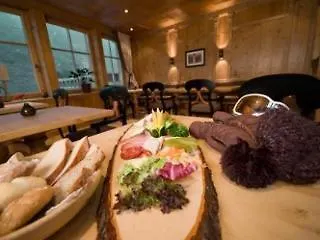 Berghof Crystal & Sports 호텔 턱스