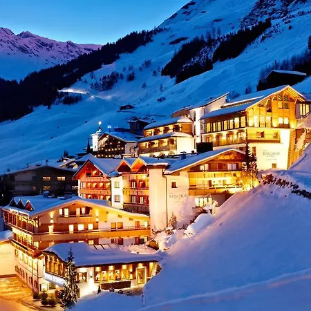 호텔 Berghof Crystal & Sports 4*