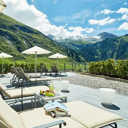 Berghof Crystal & Sports