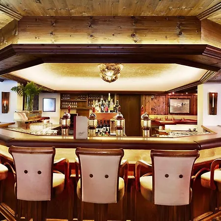 호텔 Berghof Crystal & Sports 4*