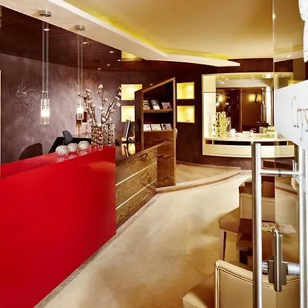 Berghof Crystal & Sports 턱스