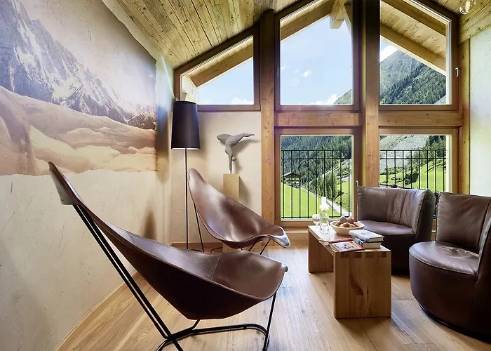 Berghof Crystal & Sports Hotel 4*