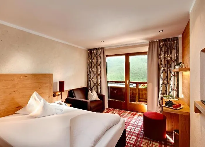 Berghof Crystal & Sports