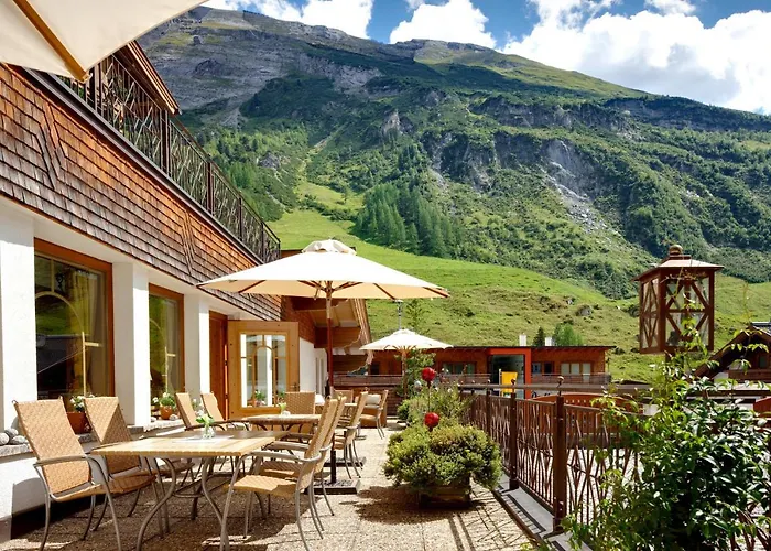 Berghof Crystal & Sports Hotel Tux