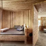 Berghof Crystal & Sports 4*