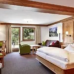 Berghof Crystal & Sports Szálloda