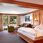 Berghof Crystal & Sports