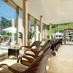 Szálloda Berghof Crystal & Sports