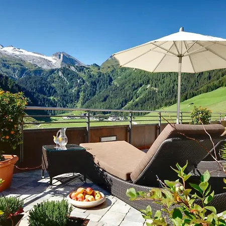 Berghof Crystal & Sports Otel