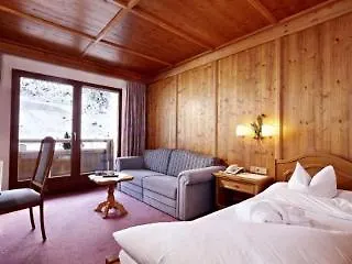 Berghof Crystal & Sports Otel 4*
